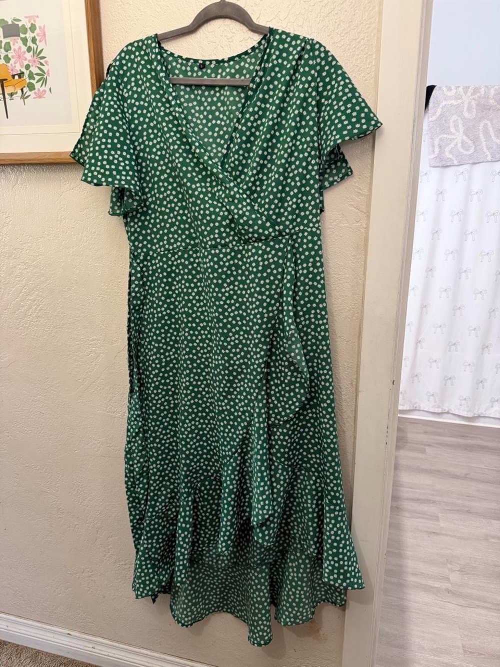Green Flower Wrap Midi Dress with Flutter Sleeves